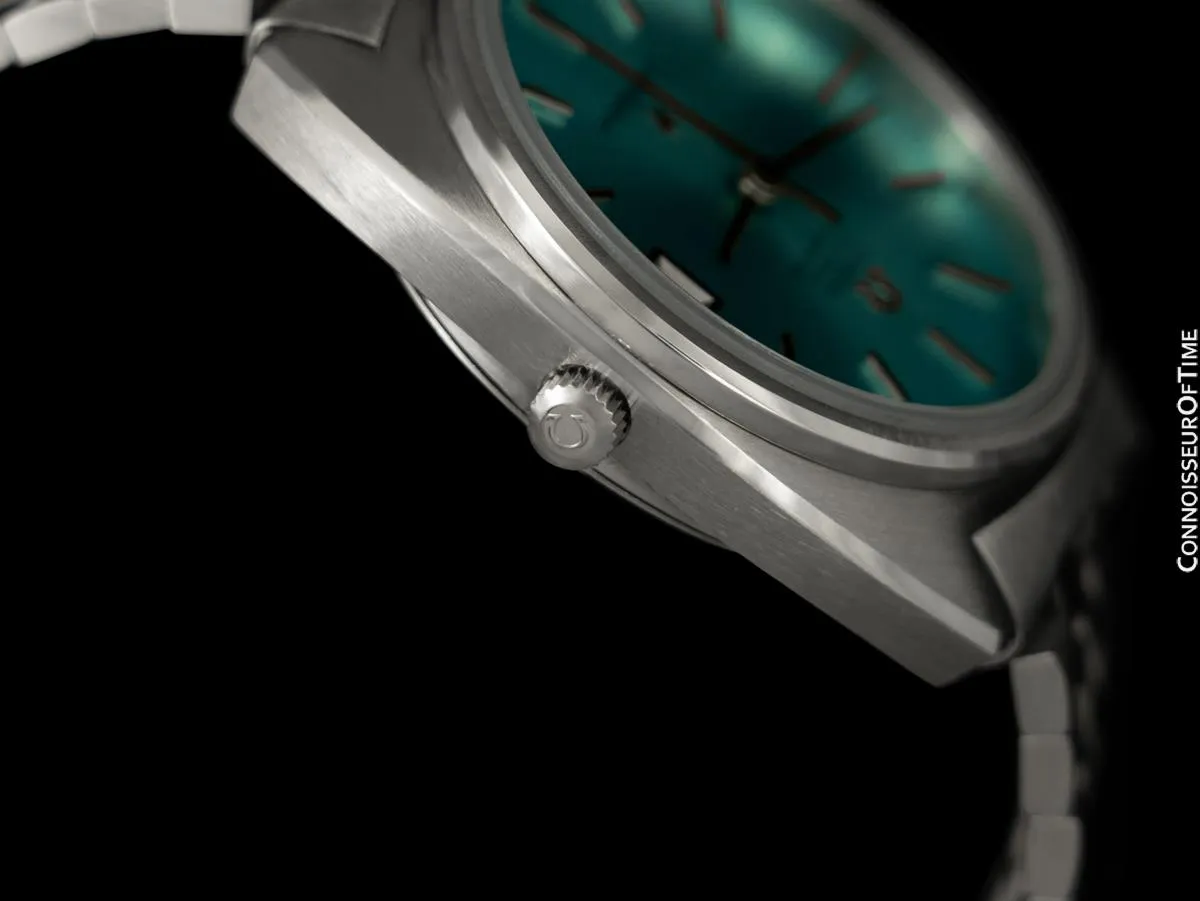 1970's Omega Constellation Mens Vintage Accutron Accuset Watch with Tiffany Blue Dial - Stainless Steel