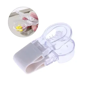 1Pcs New Portable Pill Taker anti Pollution Artifact Medication Dispenser Pill Taker Cup Organizer for Vitamins Pill Popper