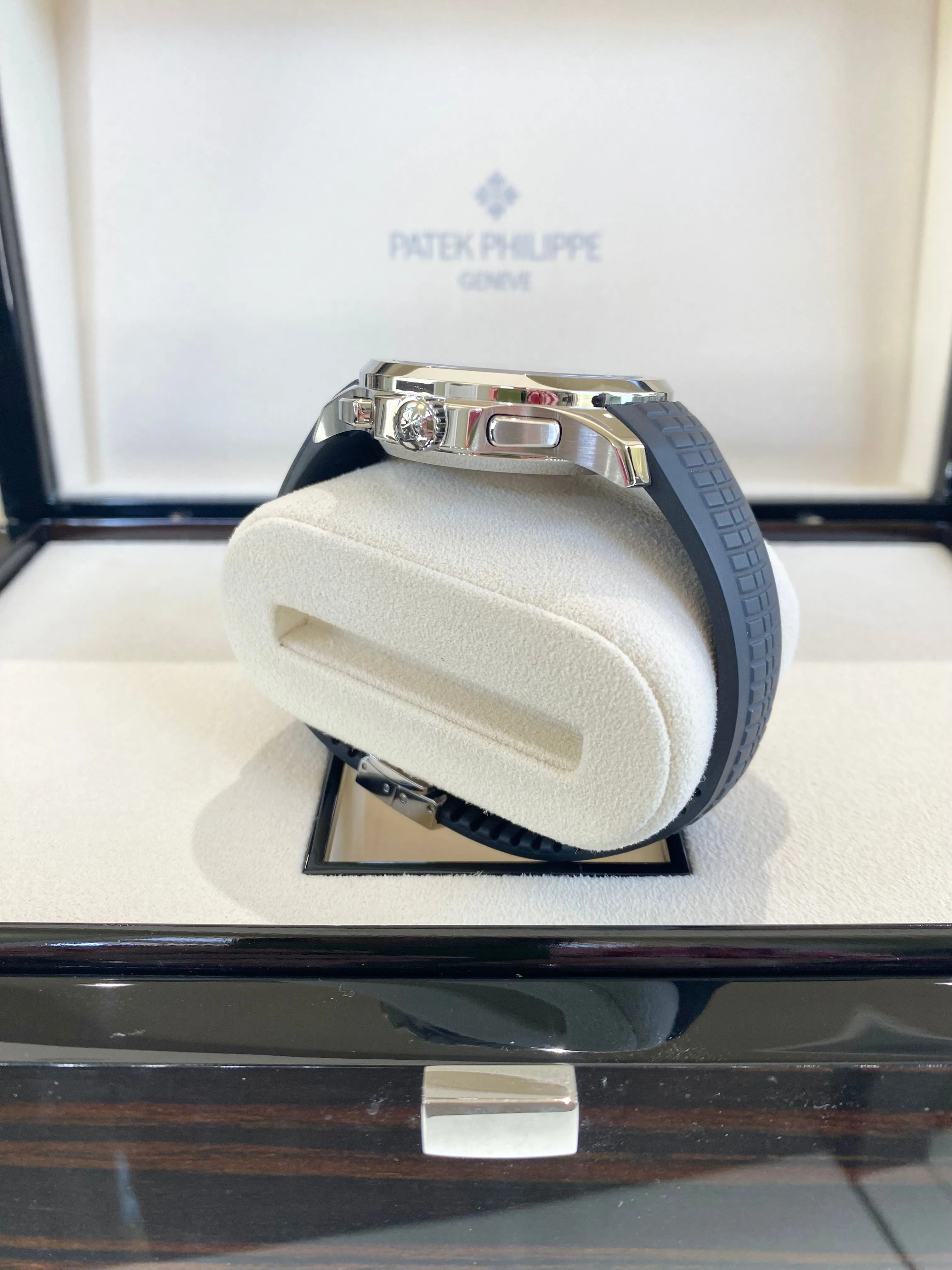2024 Patek Philippe Aquanaut Self-Winding 5968A